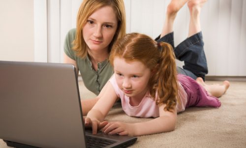 ​Çocukları siber zorbalıktan korumanın 5 yolu