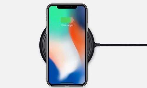 Türk Telekom Bağdat Caddesi mağazasında  ilk iPhone X satışı dün gerçekleşti