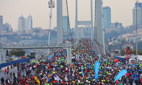Vodafone 39. İstanbul Maratonu’nda Kıtalar Çocuklar İçin Birleşti