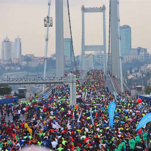 Vodafone 39. İstanbul Maratonu’nda Kıtalar Çocuklar İçin Birleşti