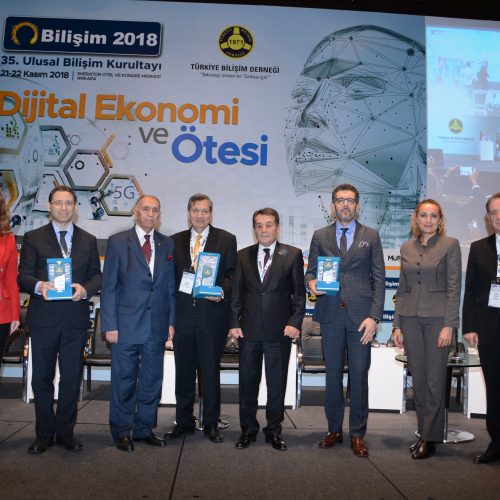 Prof.Dr. Aydın Köksal Bilim Ödülleri Verildi